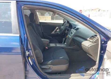 2009 Toyota Camry Se z USA, uszkodzony, nr VIN 4T1BE46KX9U399611